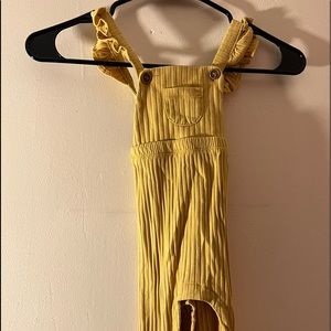 jessica simpson yellow overalls size 6-9 months